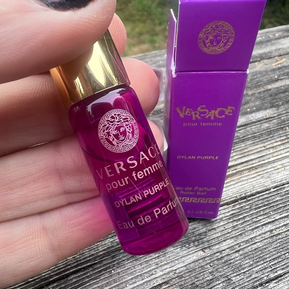 Versace Dylan Purple Eau de Parfum Mini Deluxe vial NWT